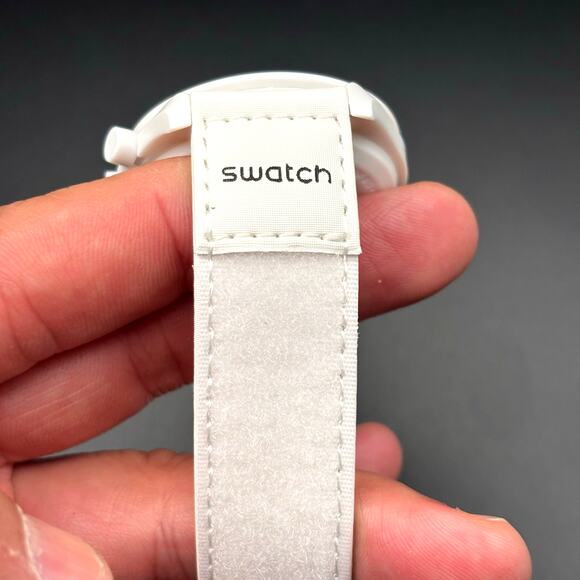 Swatch x Omega Mission to the Moon Phase 42mm Quartz Chronograph Moonphase NIBWT - Picture 12 of 17